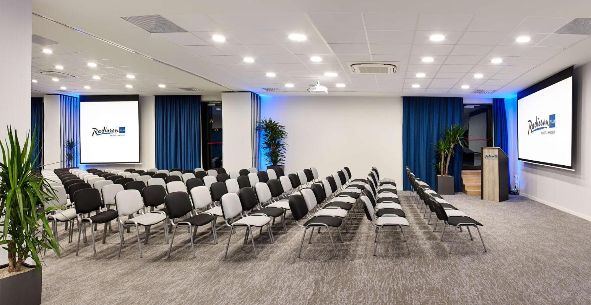 Radisson Blu Hotel, Хаселт Екстериор снимка