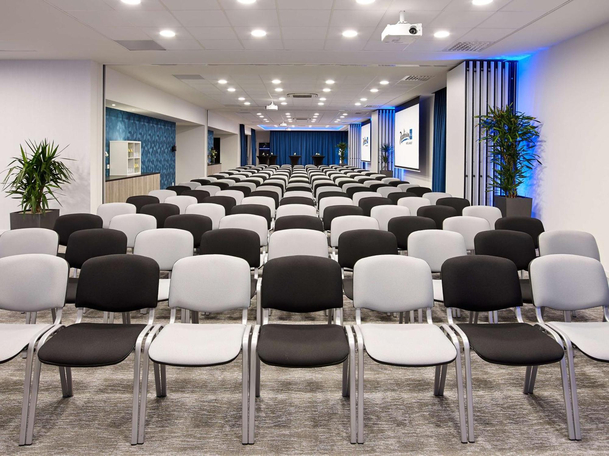 Radisson Blu Hotel, Хаселт Екстериор снимка